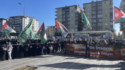 DİYARBAKIR (AA) – İsrail'in Gazze'ye yönelik saldırıları Diyarbakır'da düzenlenen basın
