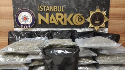 İSTANBUL (AA) – İstanbul'da, 22 kilo 450 gram uyuşturucu ele