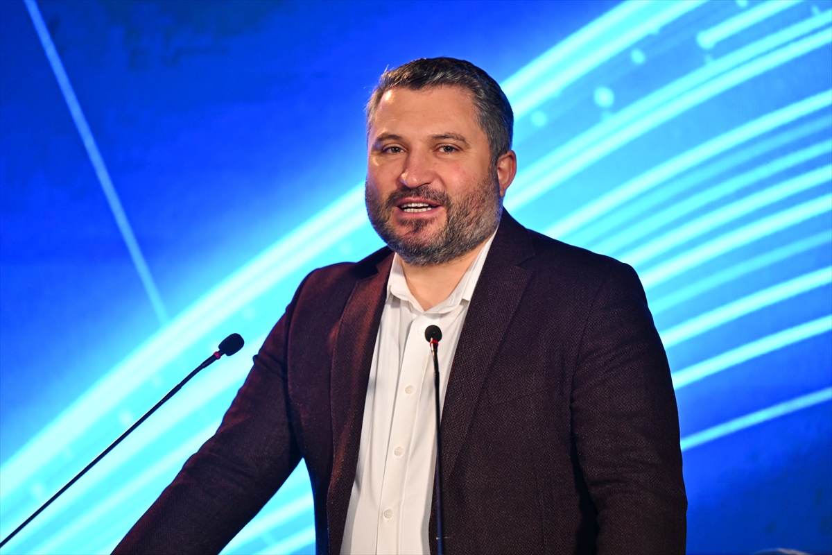 İSTANBUL (AA) – Boğaziçi Business Academy (BBA) tarafından "Algoritmaların Ötesinde