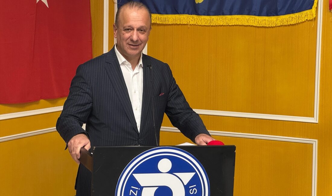 İZMİR (AA) – Kosova Bağımsızlık Günü, İzmir'de düzenlenen resepsiyonla kutlandı.