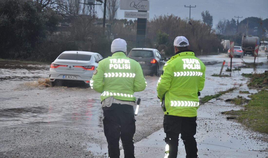 İZMİR (AA) – İzmir'in Ödemiş ilçesinde geceden bu yana aralıklarla