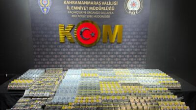 KAHRAMANMARAŞ (AA) – Kahramanmaraş'ta uyuşturucu operasyonunda gözaltına alınan 2 şüpheliden