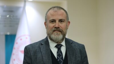 - Sempozyum Başkanı Prof. Dr. Ali Ümit Yener:
- "Koroner kalp