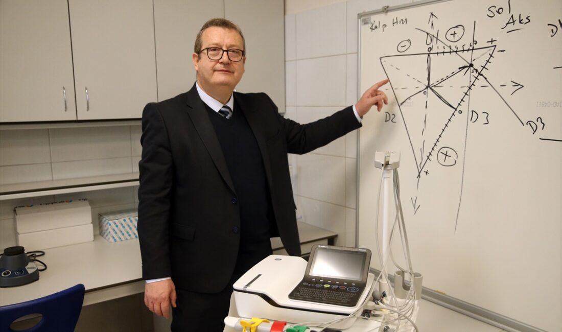 - Kastamonu Üniversitesi Tıp Fakültesi Dekanı Prof. Dr. Ahmet Avcı:
-