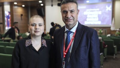 - Genç yaşta meme kanseri teşhisi alan Seval Kaplan:
- "Kimse