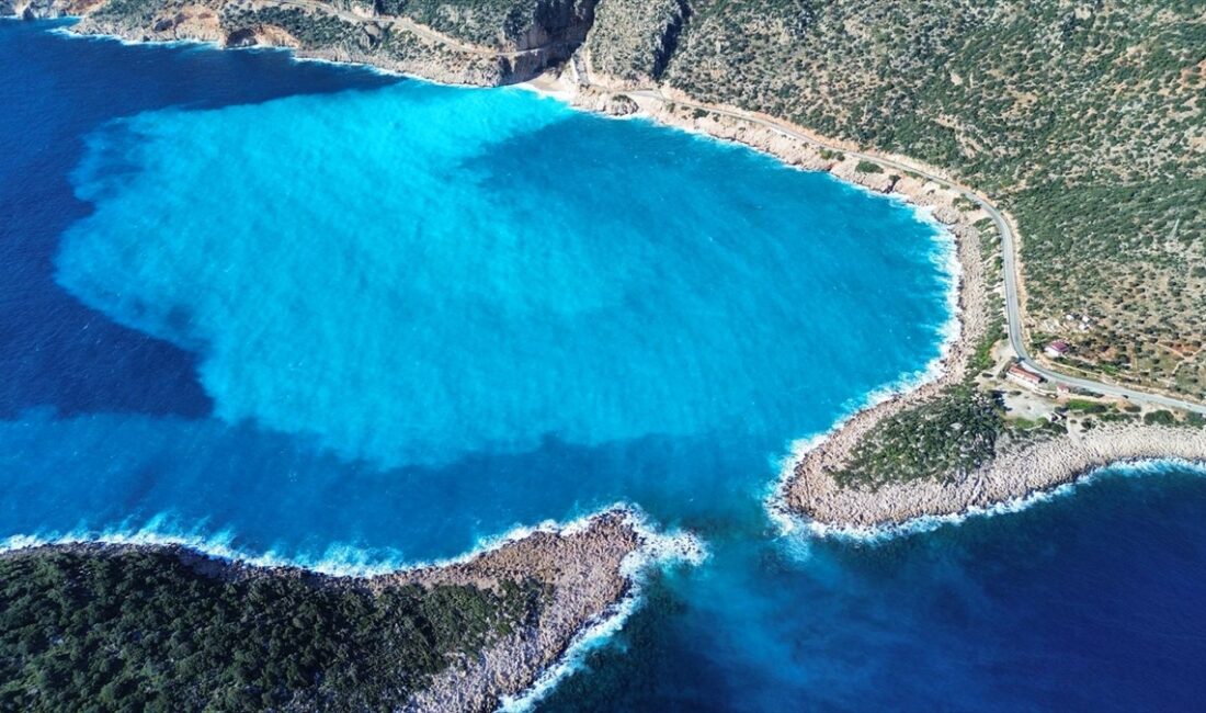 - Ortaya çıkan güzel manzara, drone ile havadan görüntülendi