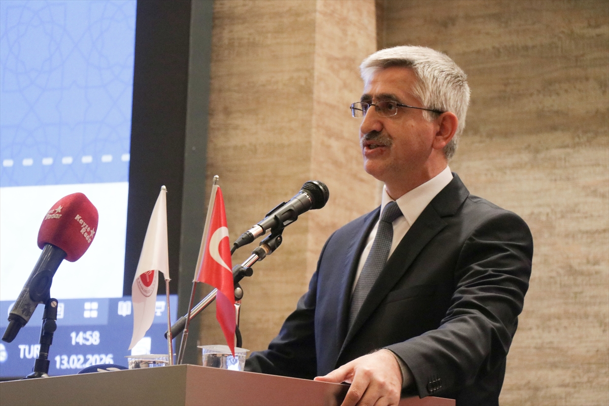 - Milli Eğitim Bakan Yardımcısı Nazif Yılmaz:
- "(Örgün Eğitimle Birlikte