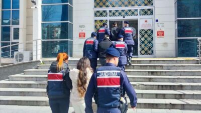 KIRŞEHİR (AA) – Kırşehir'de düzenlenen uyuşturucu operasyonunda gözaltına alınan 3