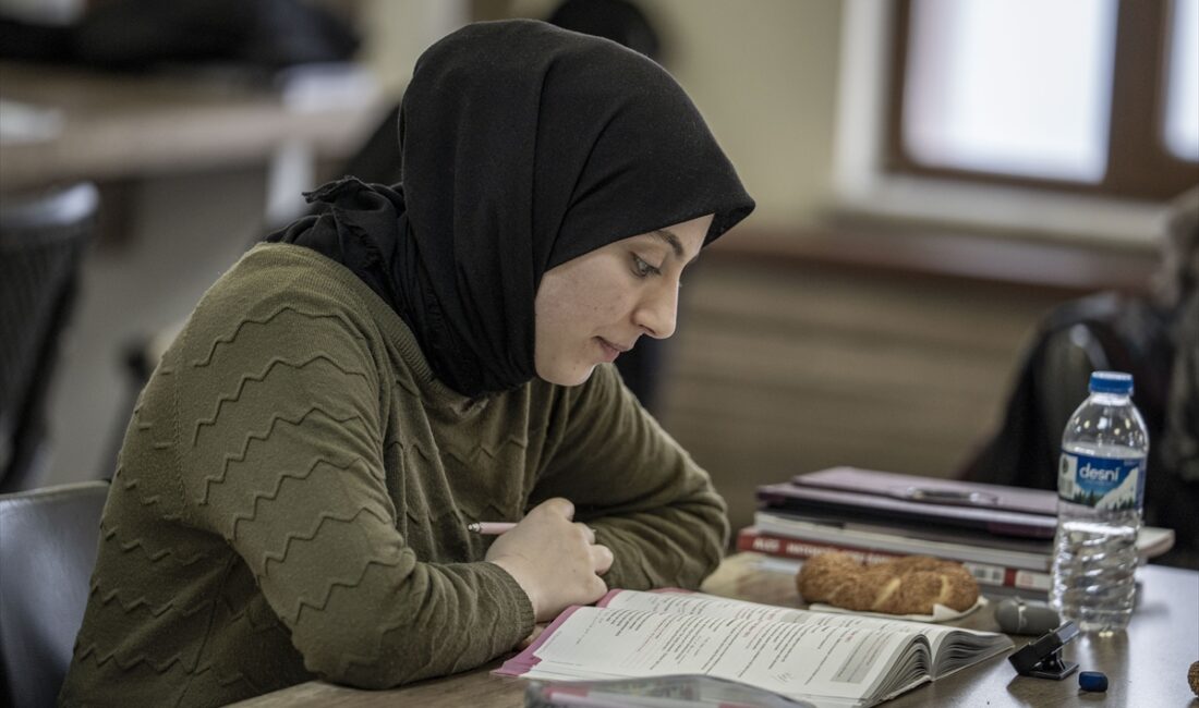 - Kent genelinde 30 noktada hizmet veren Büyükşehir Belediyesine ait