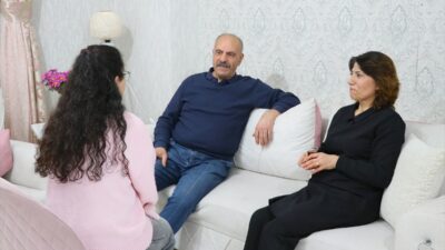 - Gaziantep'te 14 yıl önce koruyucu aile olan çift, kurdukları