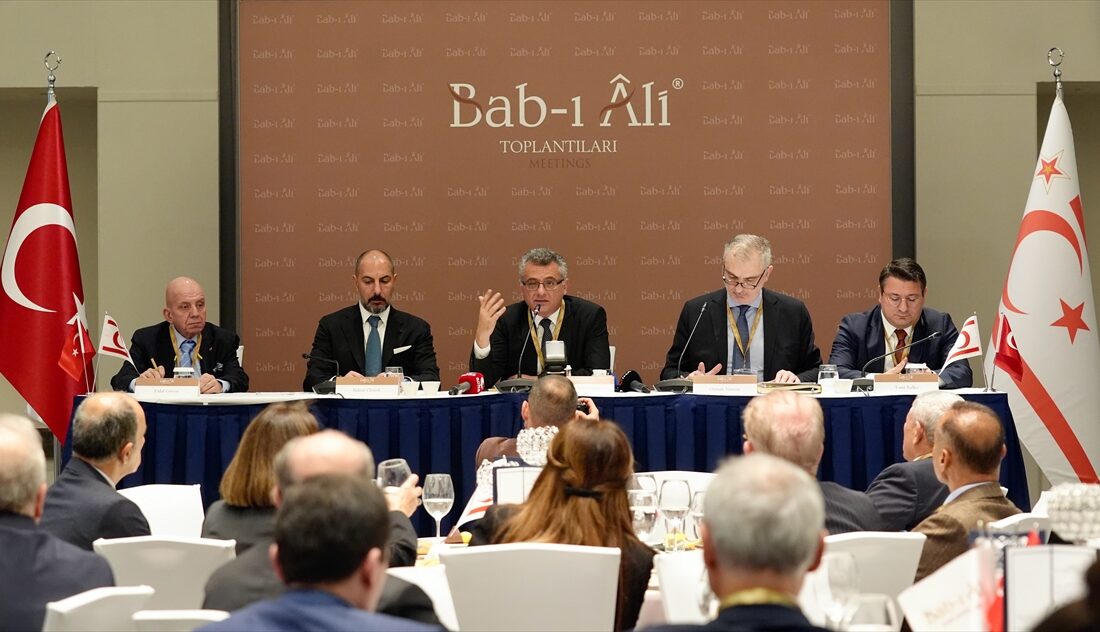 - "Kıbrıslı Rumların da Kıbrıslı Türklerin de siyasi eşitliği güvence