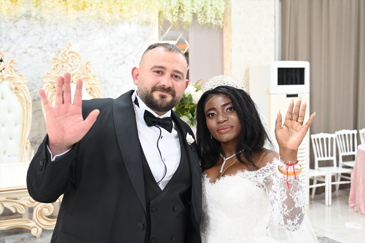 OSMANİYE (AA) – Osmaniyeli Hüseyin Çoban, iş amaçlı seyahat ettiği