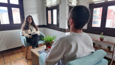 - Bolu'da yaşayan 34 yaşındaki Ü.A:
- "Sabah başlayıp akşama kadar