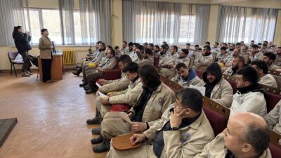 - Zonguldak'ta Yeşilay Rehabilitasyon Merkezi görevlileri, sanal kumar bağımlılığıyla mücadelede