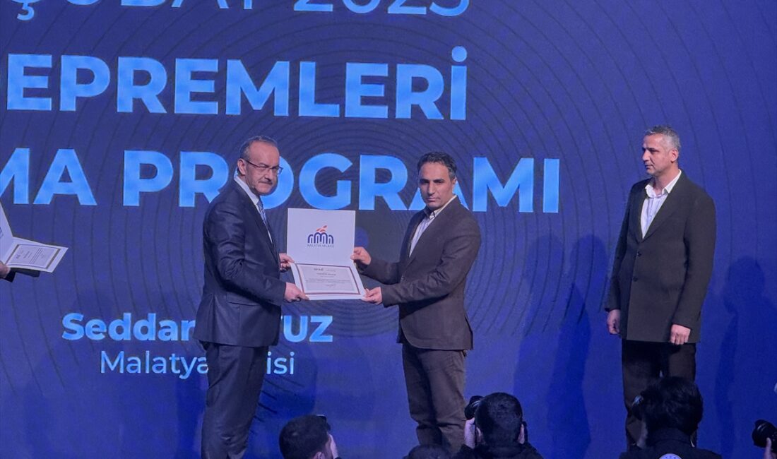 - Malatya Valisi Seddar Yavuz:
- "Yeni, modern ve afete dirençli