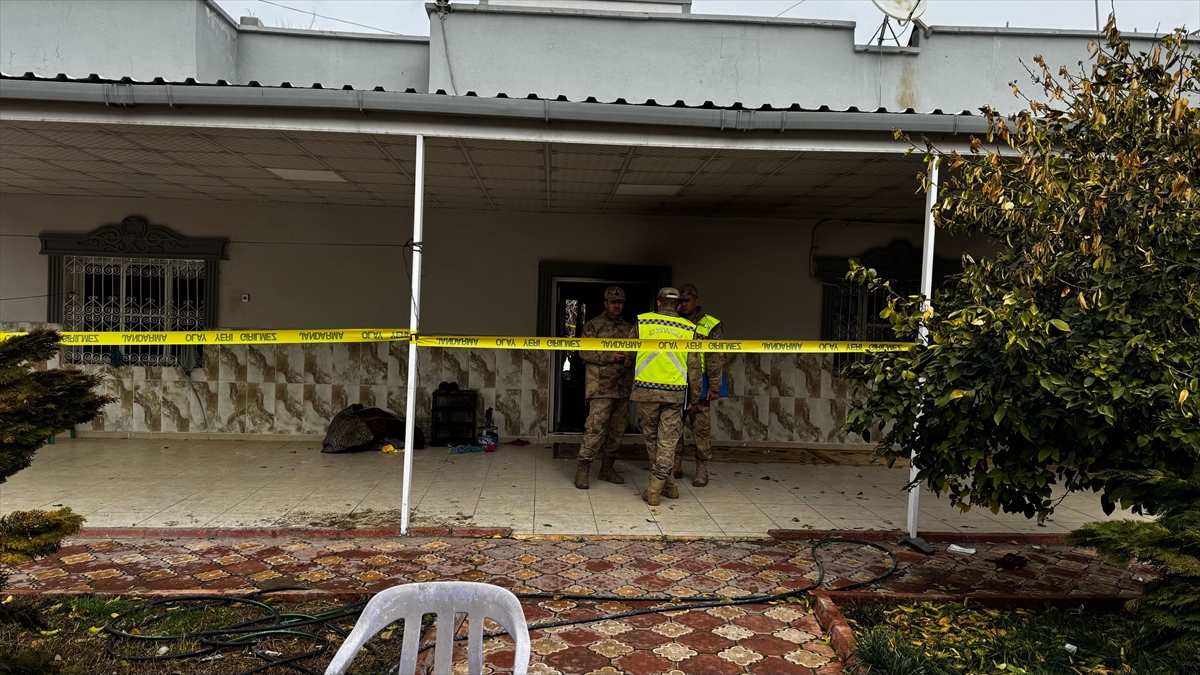 MARDİN (AA) – Mardin'in Kızıltepe ilçesinde bir evde çıkan yangında