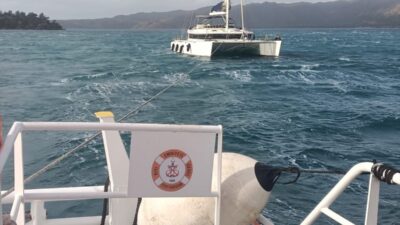 MUĞLA (AA) – Muğla'nın Marmaris ilçesi açıklarında sürüklenen yelkenli katamarandaki