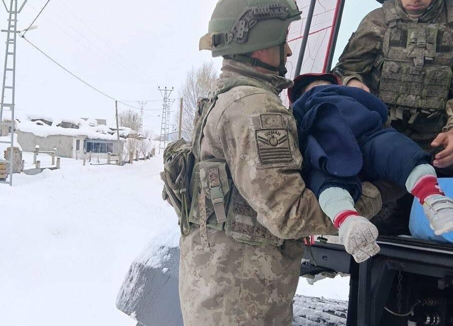 ANKARA (AA) – Milli Savunma Bakanlığı, Kars'ta hasta iki çocuğun,