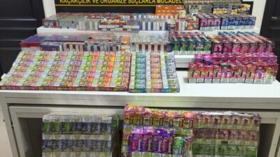 MERSİN (AA) – Mersin'de kömür yüklü tırın dorsesinde gümrük kaçağı