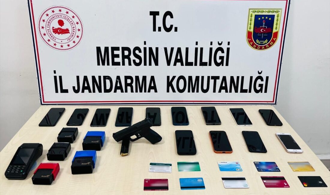 MERSİN (AA) – Mersin'de internet üzerinden yasa dışı bahis oynattıkları