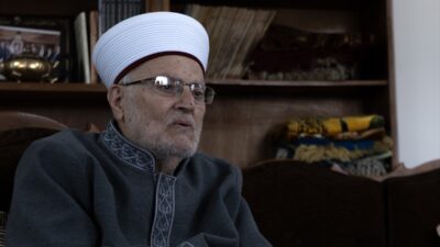 - "İsrailli yetkililer Batı Şeria'dan ibadet için gelenlere hiçbir taviz