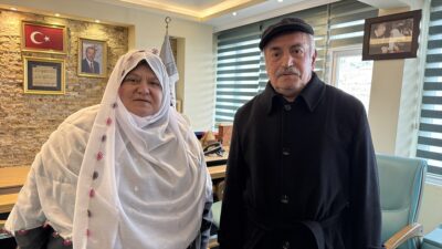 - Emekli matematik öğretmeni Abdulkadir Tunç, eski öğrencisi Güneş’e destek