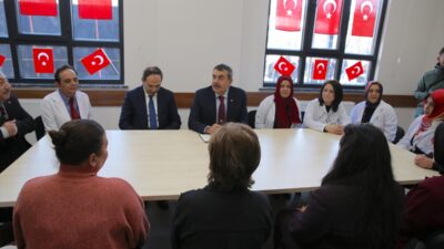 - "(Ramazan genelgesiyle ilgili) Sosyal medyada okuma yazma bilmeyen insanlar