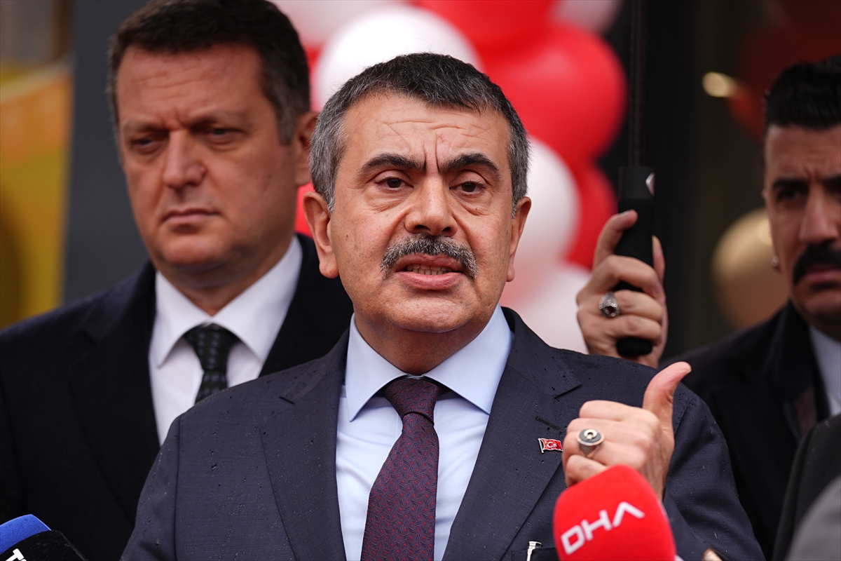 - "İBB dahil hangi belediye olursa olsun, usulüne, standartlara uygun,