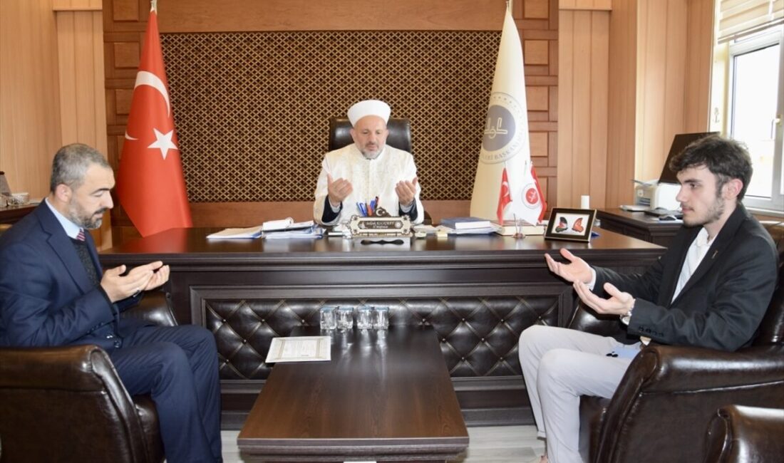 GİRESUN (AA) – Giresun'da yaşayan Moldova vatandaşı 21 yaşındaki Alexandr