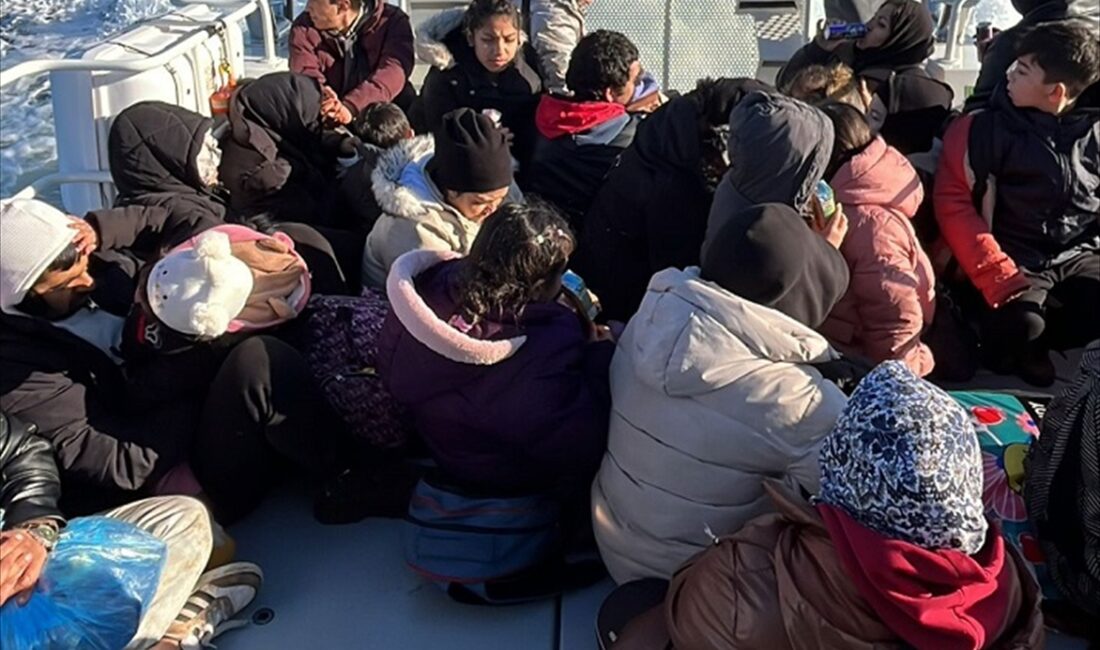 MUĞLA (AA) – Muğla'nın Milas ilçesinde 44 düzensiz göçmen kurtarıldı,