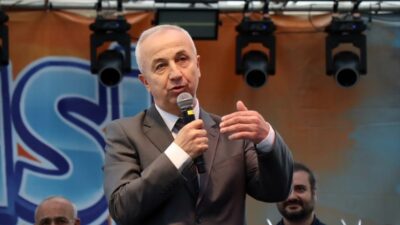 MUĞLA (AA) – Muğla’da düzenlenen “8. Hamsi Şöleni”nde 5 ton