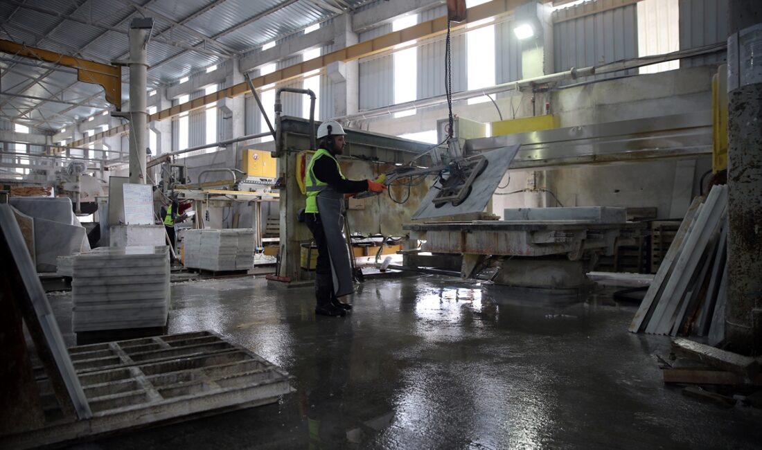 - Yatağan ilçesinde 80 hektarlık yer tahsisi yapılan mermer ihtisas