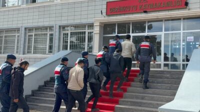 NEVŞEHİR (AA) – Nevşehir'in Derinkuyu ilçesinde göçmen kaçakçılığı yaptıkları iddiasıyla