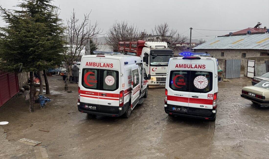 NEVŞEHİR (AA) – Nevşehir'in Acıgöl ilçesinde sobadan sızan karbonmonoksit gazından