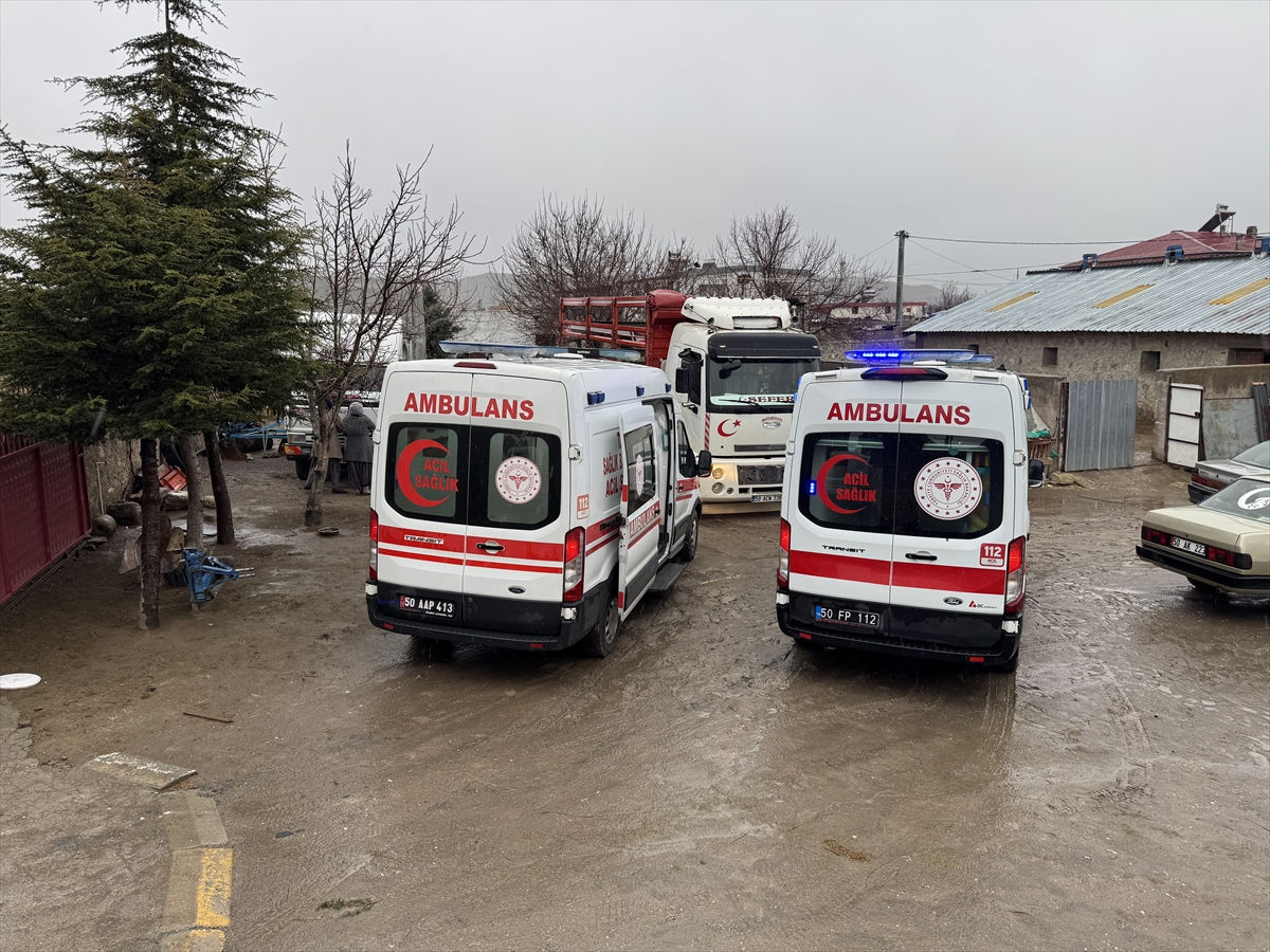 NEVŞEHİR (AA) – Nevşehir'in Acıgöl ilçesinde sobadan sızan karbonmonoksit gazından