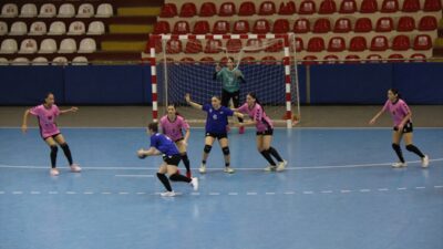 AMASYA (AA) – Gençler Hentbol Türkiye Şampiyonasında kızlarda Antalya 75.