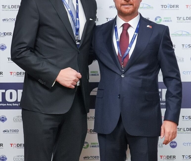 - TOED Başkanı ve TOBFED Yönetim Kurulu Üyesi Ozan Ayözger:
-