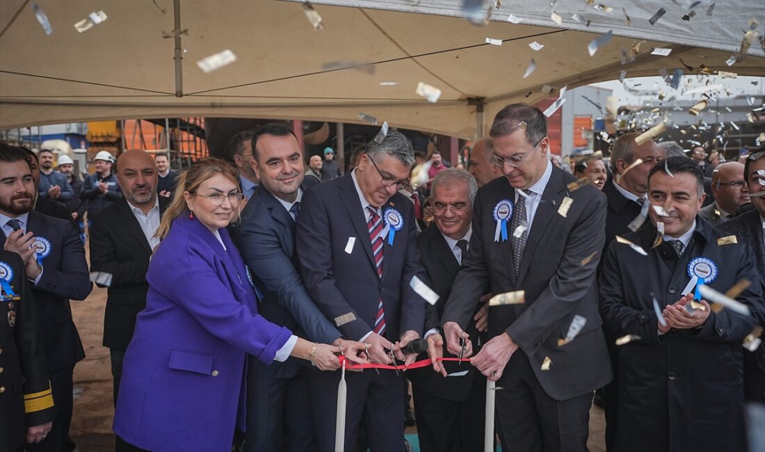 - Ulaştırma ve Altyapı Bakan Yardımcısı Durmuş Ünüvar:
- "Türkiye gemi