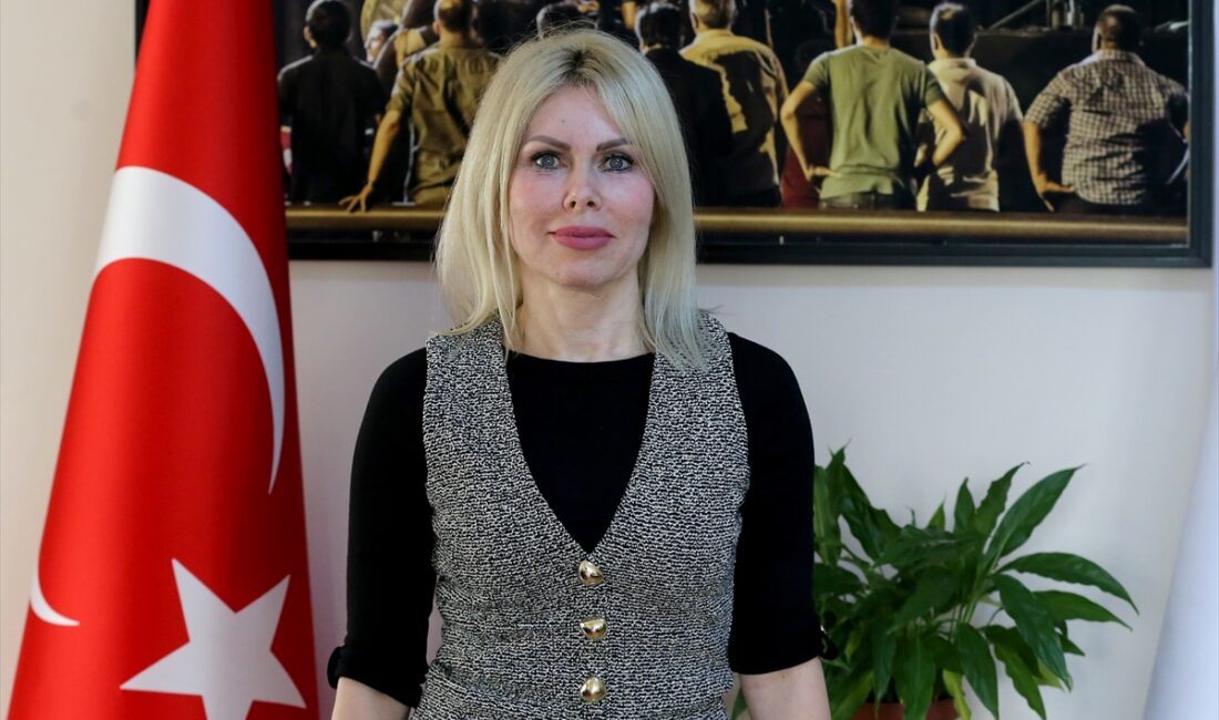 - Akdeniz Üniversitesi Rektörü Prof. Dr. Özlenen Özkan:
- "2011'de rahim