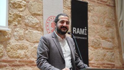 İSTANBUL (AA) – Rami Kütüphanesi'nde düzenlenen söyleşide zihinsel yorgunluk, belirsizlik