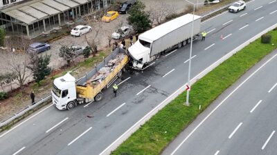 RİZE (AA) – Rize'nin Pazar ilçesinde tırın arıza nedeniyle park