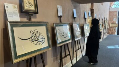 - Aralarında Mehmed Hulusi Efendi, Hasan Rıza Efendi, Prof. Dr.