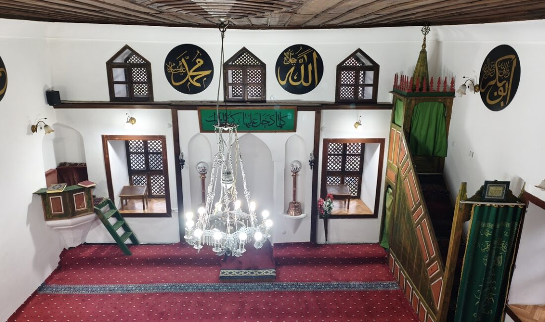 - Karabük'ün tarihi ilçesinde 1880'li yıllarda yaptırılan farklı mimariye sahip