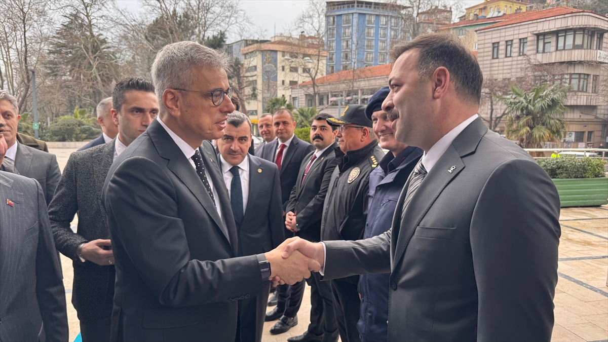 - "Geçen seneye göre sigara bırakma polikliniklerimize başvuru oranlarımız 2