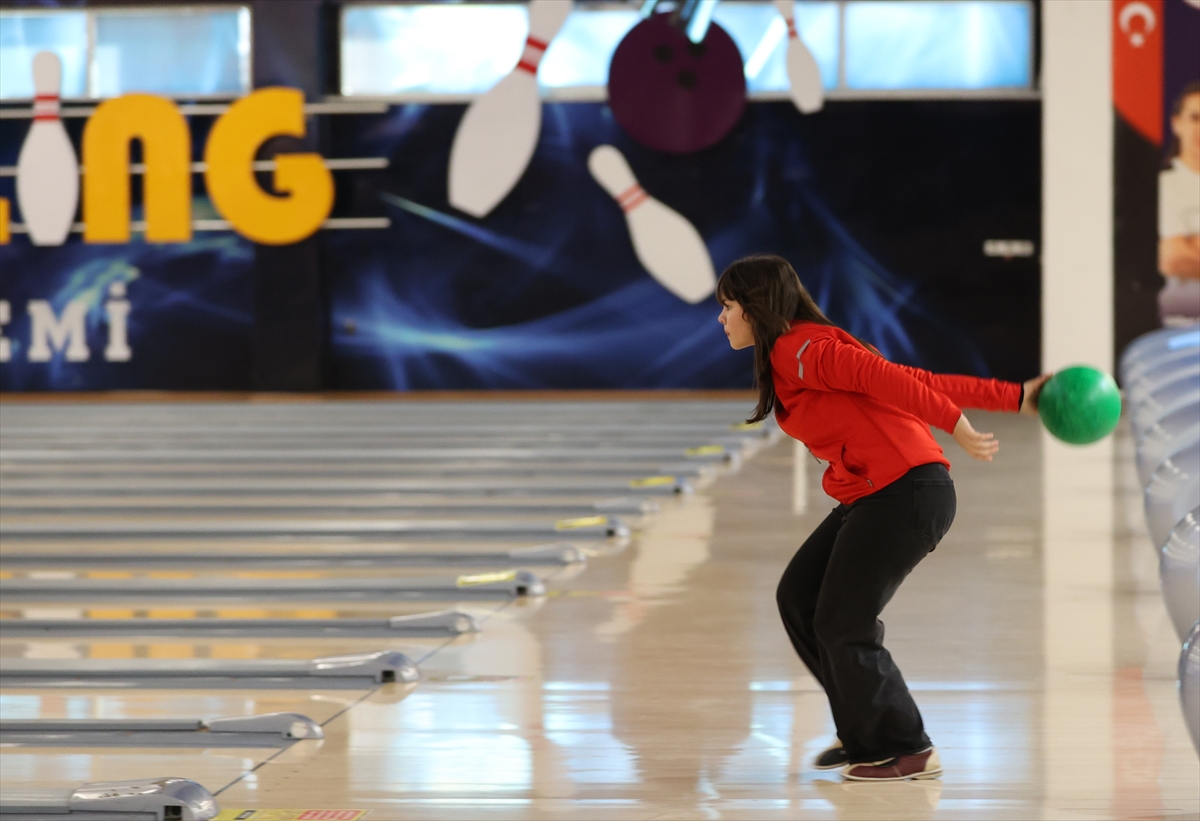 - Antrenör Gökhan Bozdemir:
- "Çocuklarımızın bocceden dolayı el ve göz