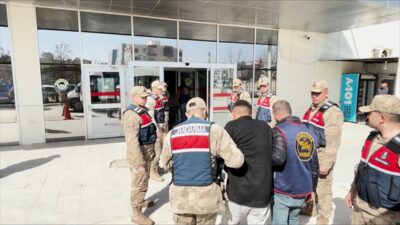 ŞANLIURFA (AA) – Şanlıurfa'nın Bozova ilçesinde 1 kişinin öldürülmesine ilişkin