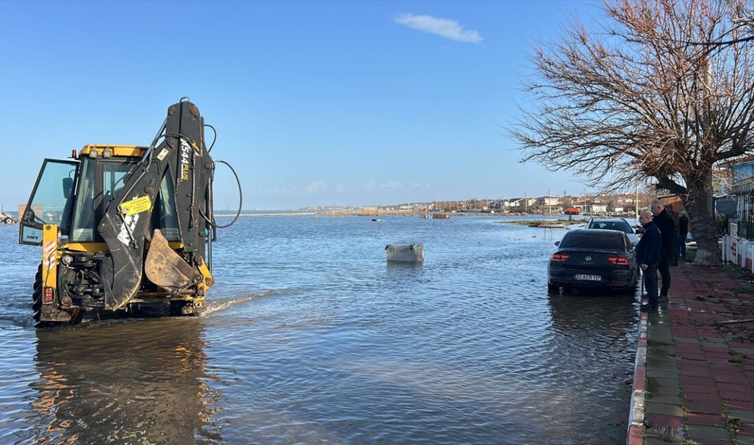 EDİRNE (AA) – Edirne'nin güneyinde dün etkili olan şiddetli yağış