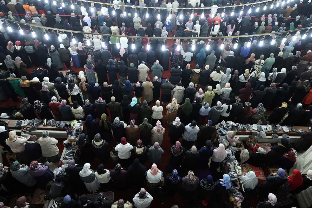 EDİRNE (AA) – Edirne'de restorasyon çalışmalarının ardından yeniden ibadete açılan