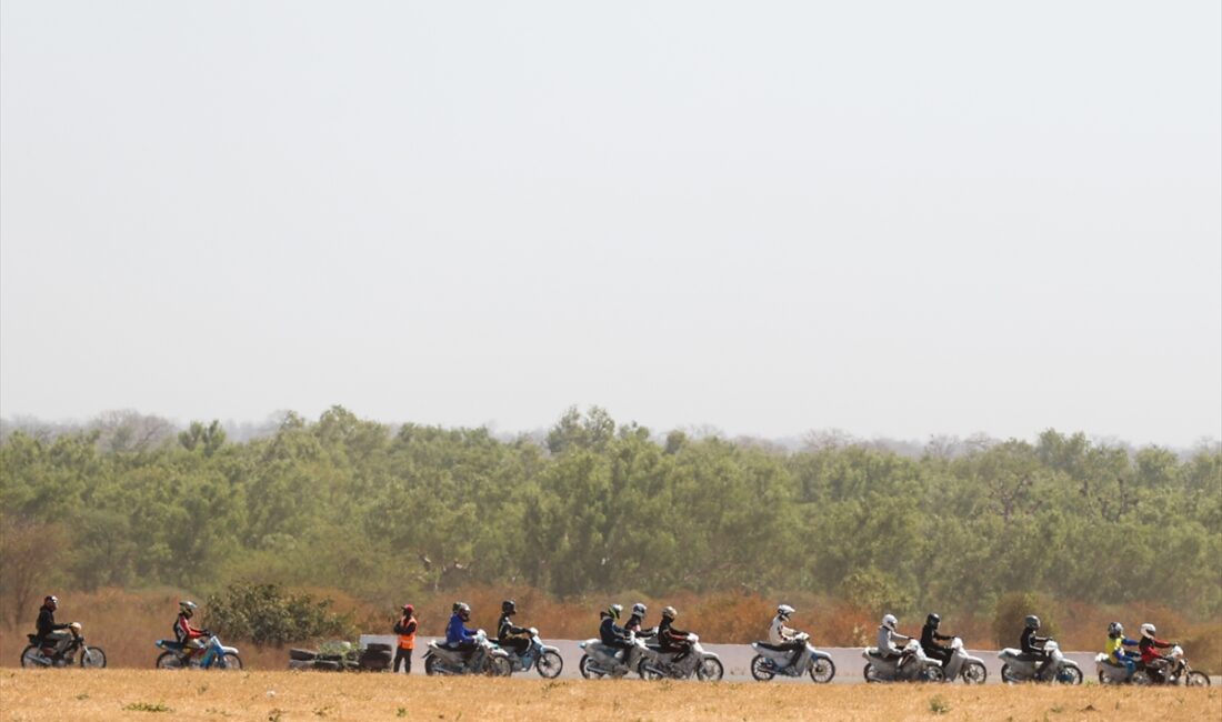 DAKAR (AA) – Senegal'de "Jakarta" ismiyle de bilinen "motor taksiler"