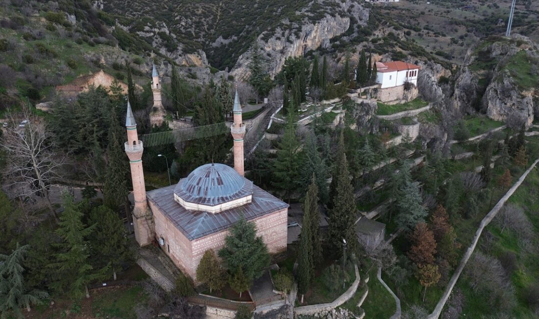 - Bilecik Valisi Faik Oktay Sözer:
- "Valilik olarak bu mirası